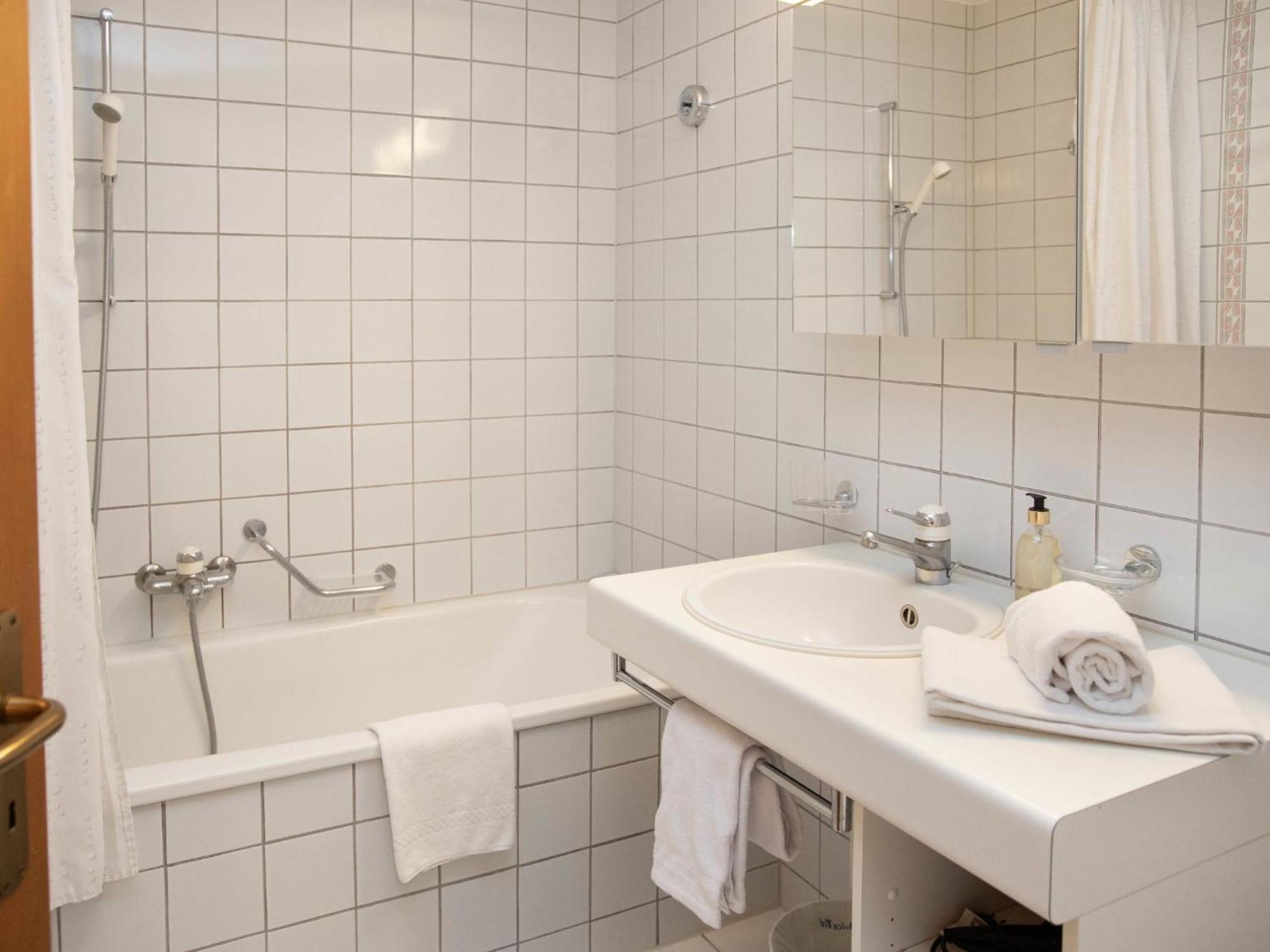Apartment Chalet Abendrot Apartments-8 By Interhome جريندلوالد المظهر الخارجي الصورة